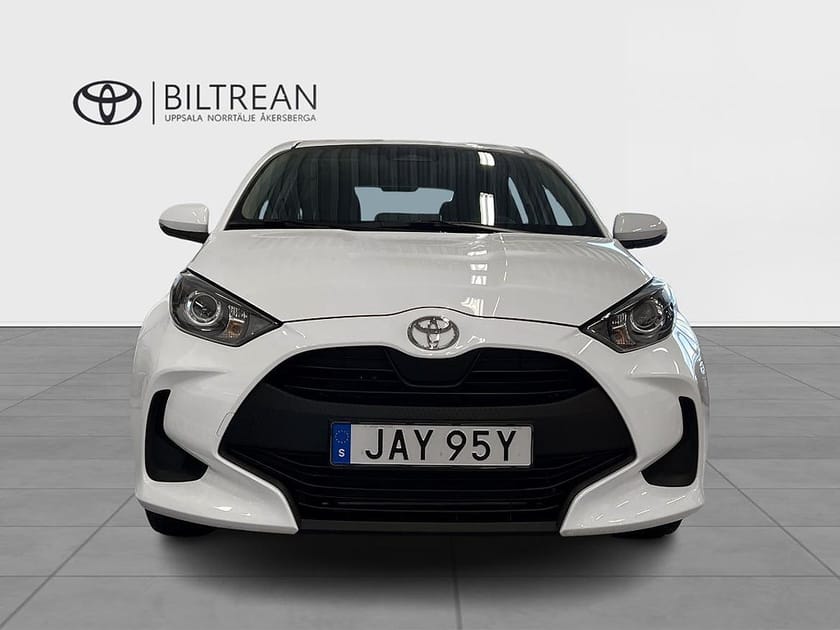 Bild 3 av Toyota Yaris Hybrid 115 1.5 Active Komfortpaket Vinterhjul Ingår!