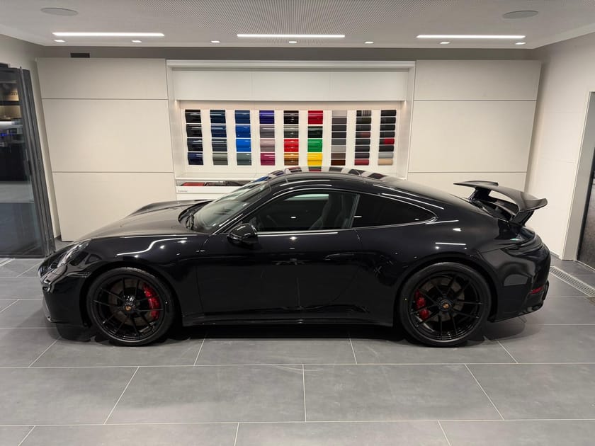 Bild 2 av Porsche 911 Carrera 4 GTS 