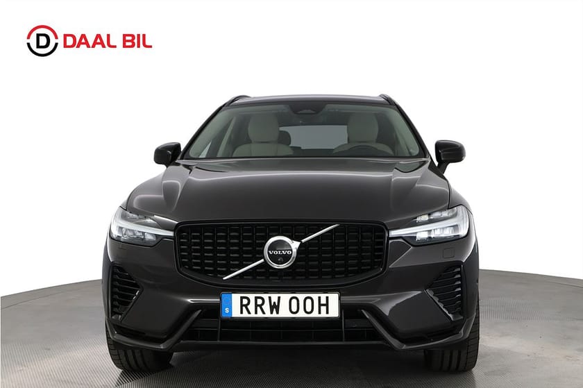 Bild 3 av Volvo XC60 RECHARGE T8 AWD 456HK 18,8kWh ULTIMATE DARK B&W® PANO