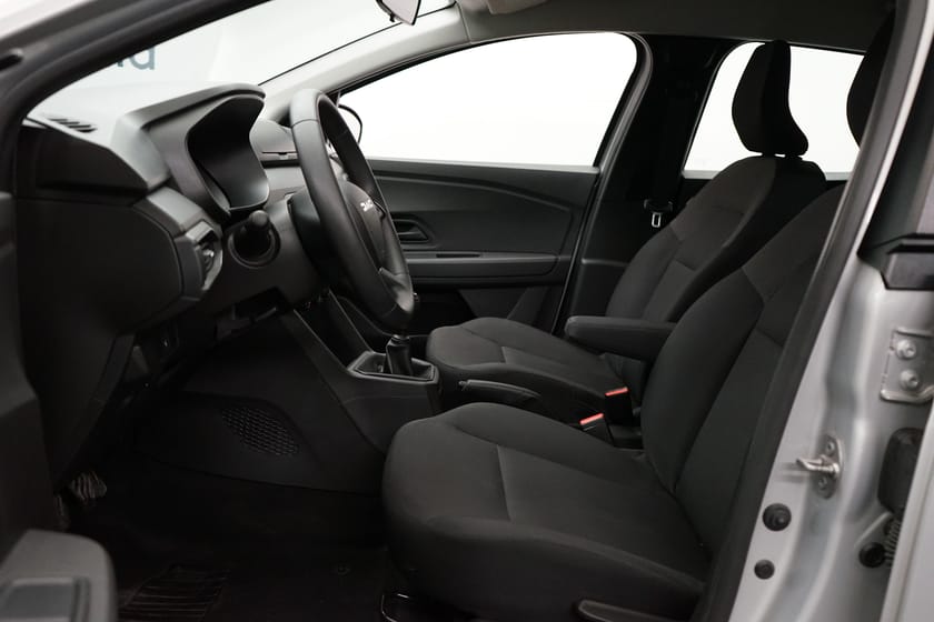 Bild 5 av Dacia Sandero TCe 90 Essential IV, Parkeringssensorer bak