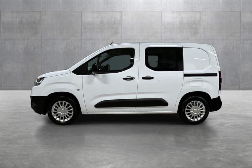 Bilde 2 av Toyota ProAce City Kort L1 1.5 Diesel 100 Manuell 6 gir Comf.Fleet Colour