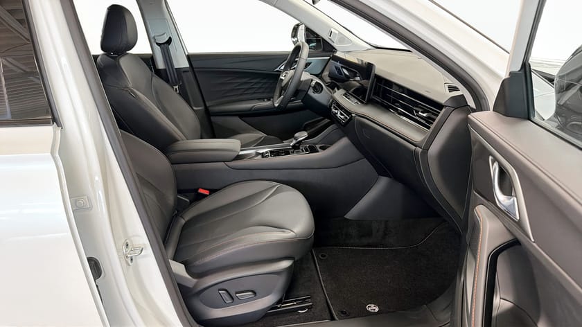 Bild 3 av MG HS PHEV LUXURY // 0% RÄNTA