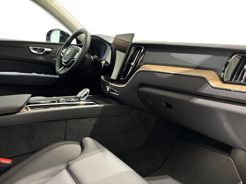 Bild 4 av Volvo XC60 T6 Plus Dark Nordic Edition - Demo