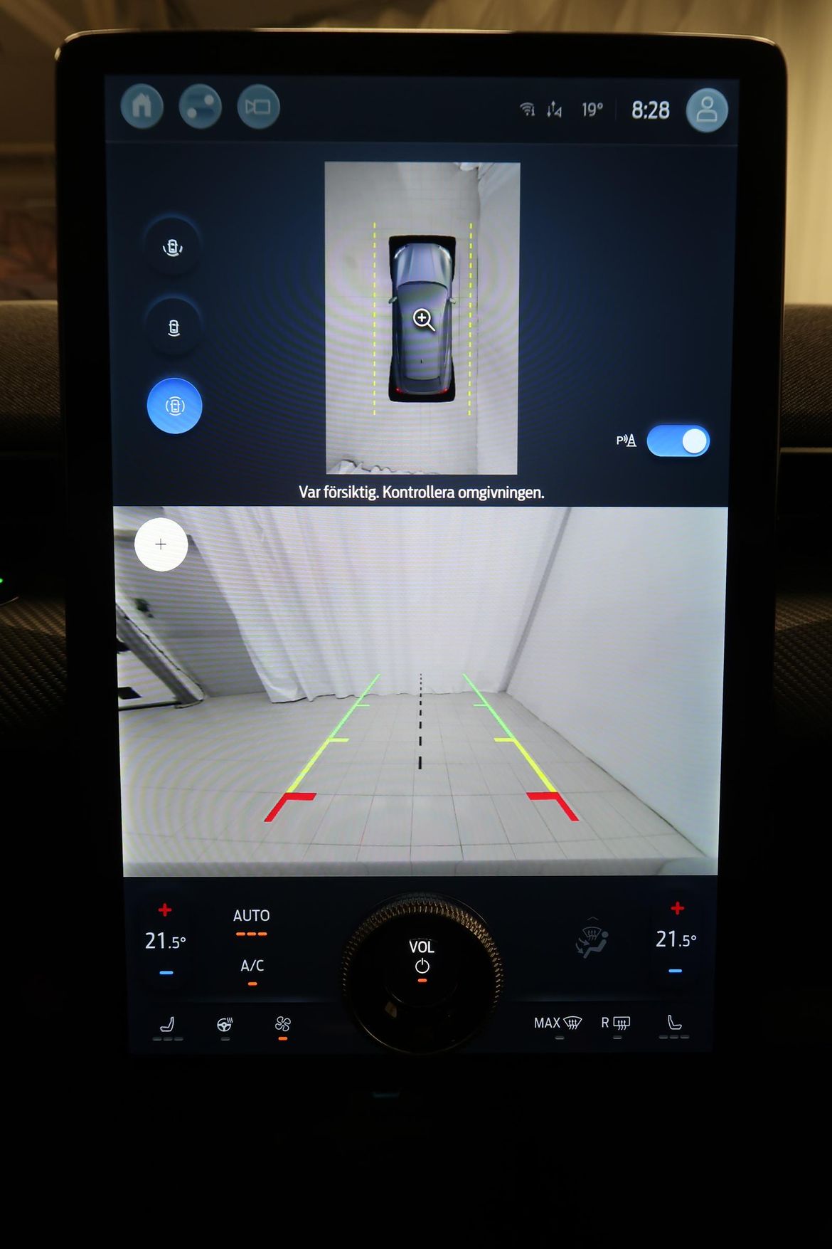 Ford Mustang Mach-E 2023 - miniatyr 8