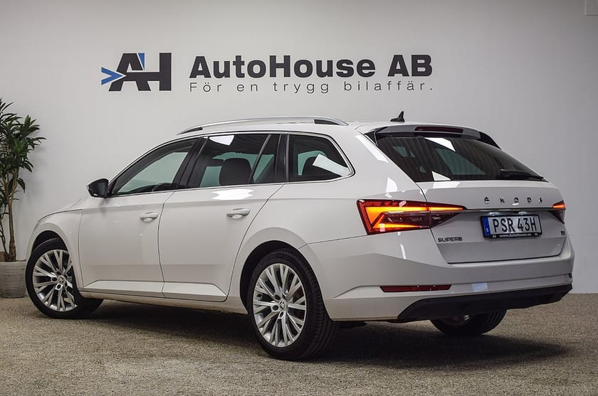 Bild 2 av Škoda Superb iV Kombi Skoda PHEV Business Style Skinn Drag Värmare Massage