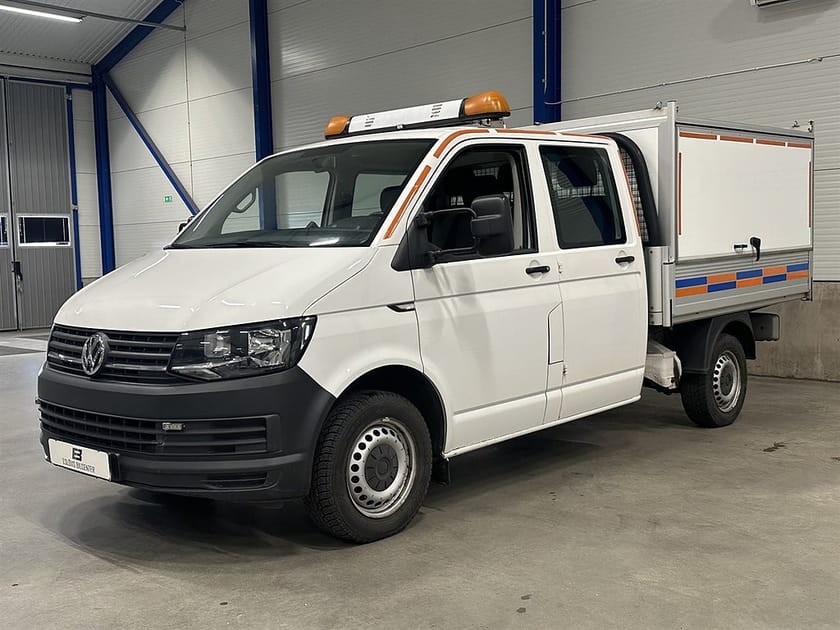 Bild 2 av Volkswagen Transporter Chassi Cab Pickup DH 2.0 TDI 140 HK DSG / Leasebar / Chicago-skåp /