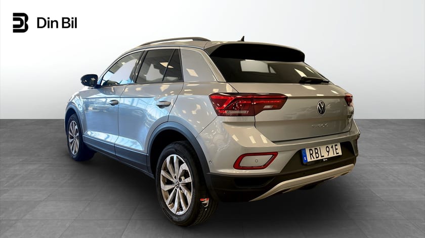 Bild 3 av Volkswagen T-Roc Edition | Backkamera | Tonade rutor