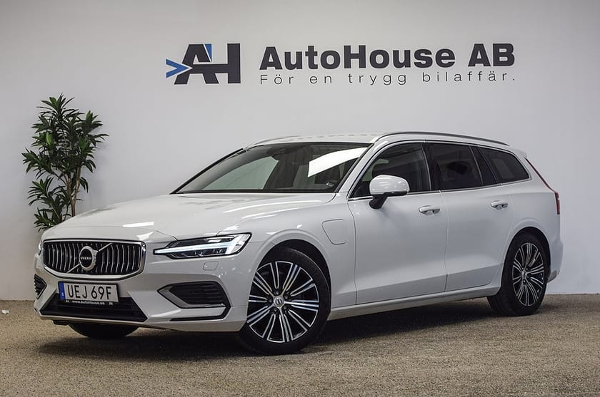 Bild 1 av Volvo V60 Recharge T6 AWD Inscription Expression Drag CarPlay