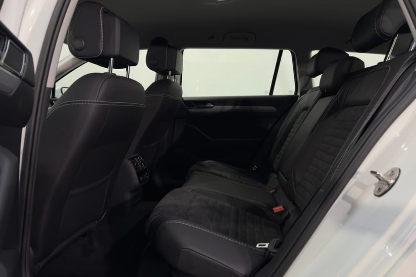 Bild 5 av Volkswagen Passat Sportscombi GTE 1.4 TSI DRAG VÄRMARE GPS KAMERA MOMSBIL