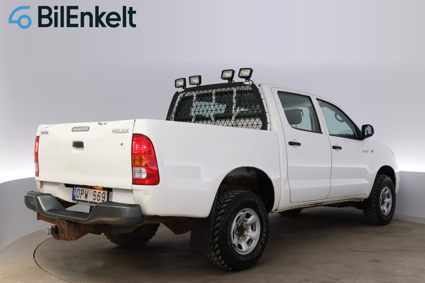 Bild 3 av Toyota Hilux Dubbelhytt 2.5 4X4 Manuell Drag Webasto