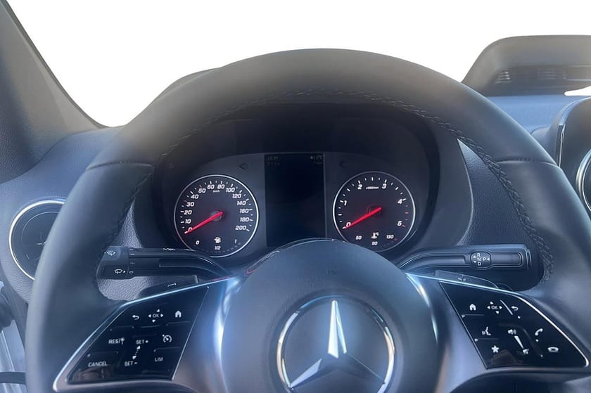 Bild 5 av Mercedes-Benz Sprinter 319 CDI 4x4 Chassi 319CDI Volymskåp 9G-Tronic select