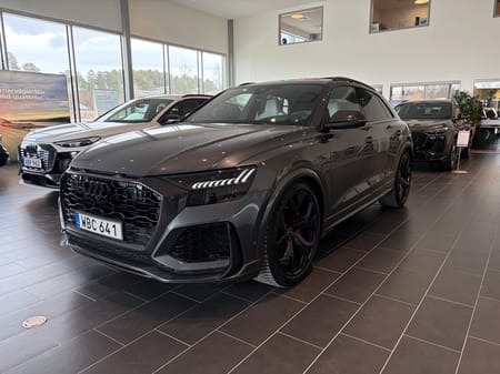 Audi RS Q8 exclusive
