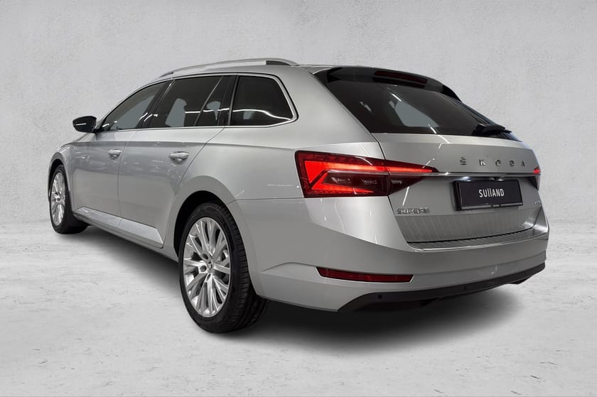 Bilde 3 av Škoda Superb Stasjonsvogn 2,0 TDI 200hk Style 4x4 ACC/Krok/Webasto/Kamera