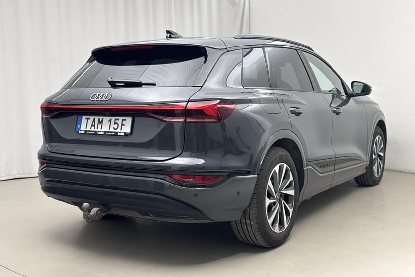 Bild 3 av Audi Q6 e-tron quattro 100kWh (388hk) Komfort/Tech Plus