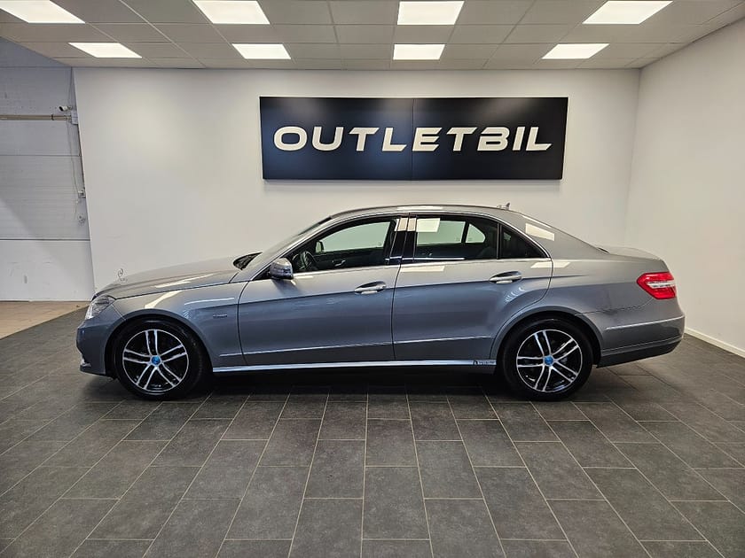 Bild 2 av Mercedes-Benz E 250 CDI BE 204hk BlueEFFICIENCY 5G-Tronic Avantgarde PDC