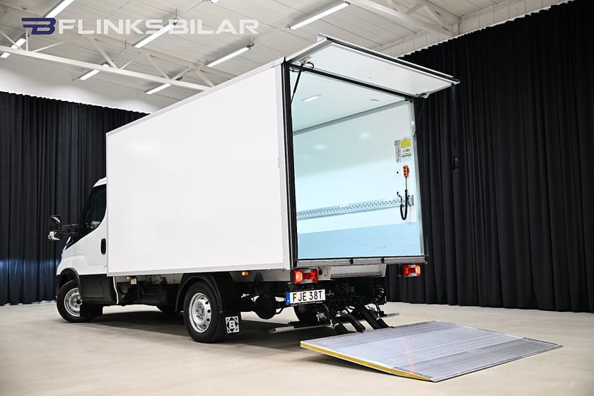 Bild 3 av Iveco Daily 35-140 Chassi Cab 136HK Automat|Volymskåp|Kylbil|Bg-lyft|Nattkyla|SeUtr!