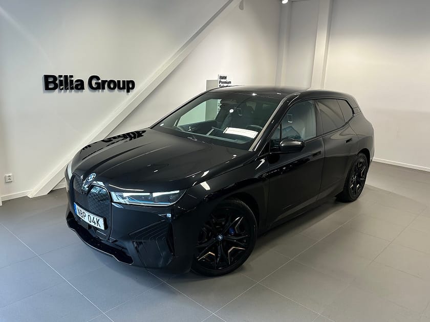 Bild 3 av BMW iX M60 | Exclusive | Massage | B&W | 360 | Soft Close
