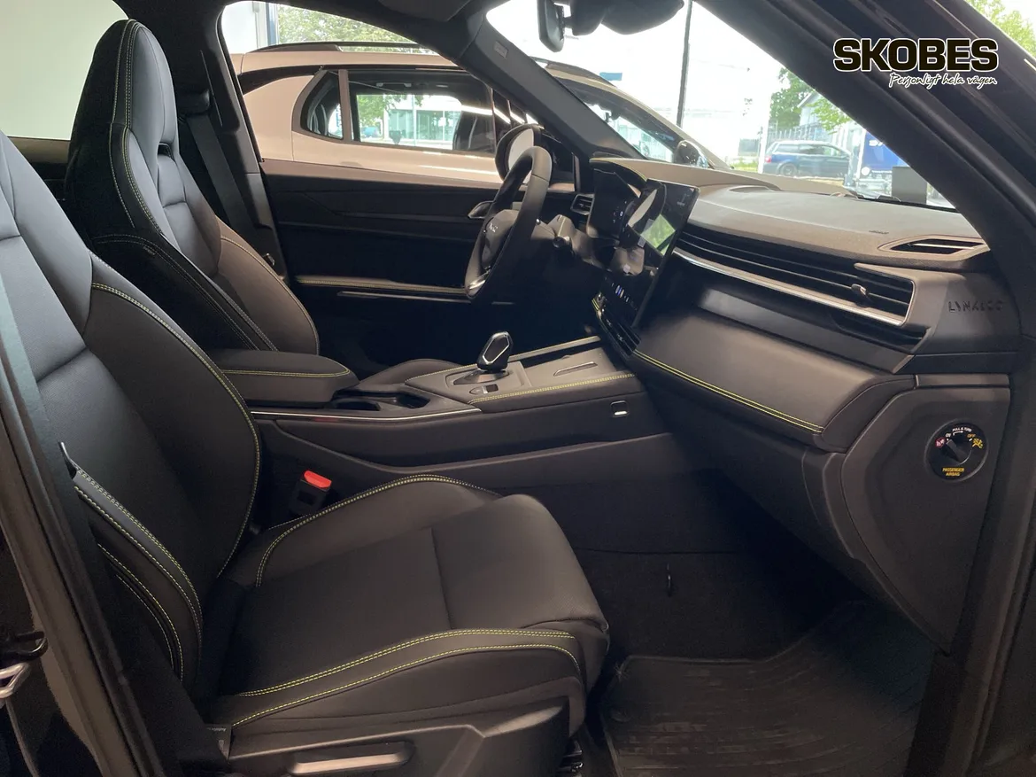 Lynk & Co 01 PHEV