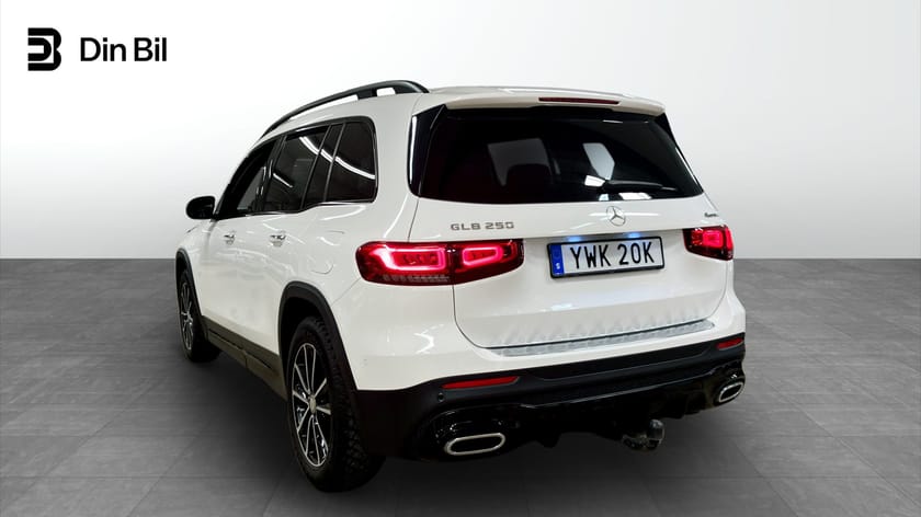 Bild 3 av Mercedes-Benz GLB 250 4MATIC 224hk/4,95% Ränta/AMG Sport/Dragkrok/S+V-Hj