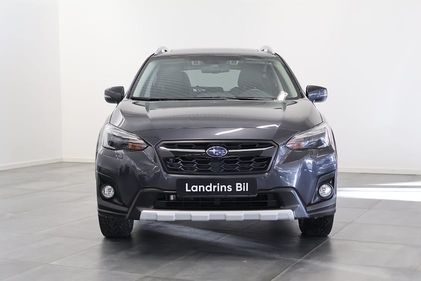 Bild 2 av Subaru XV 2.0 4WD Summit V-Hjul Drag Taklucka 156hk