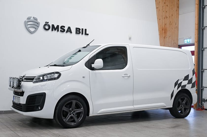 Bild 1 av Citroën Jumpy Van L2 Navi Drag Kamera Kamrem bytt 122hk