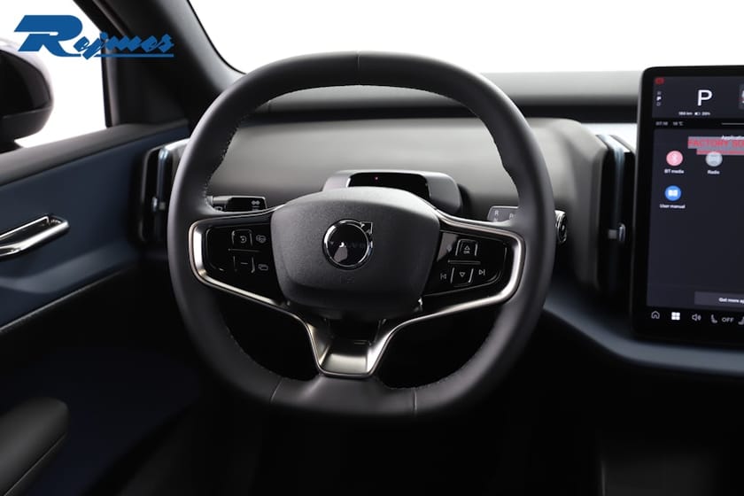 Bild 4 av Volvo EX30 Single Motor Extended Range SM Plus Black Edt