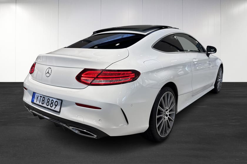 Bild 4 av Mercedes-Benz C 220 d 4MATIC Coupé 4M  / AMG / Panorama