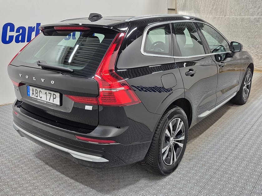 Bild 4 av Volvo XC60 T6 Recharge Core Bright plug in AWD 350HK 4x4 Panorama