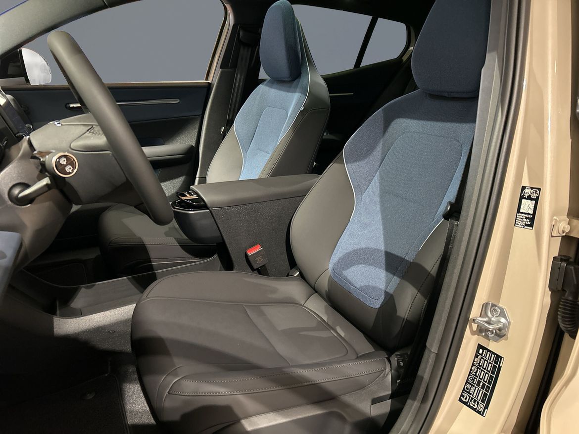 Bild 5 av 6 på bilen