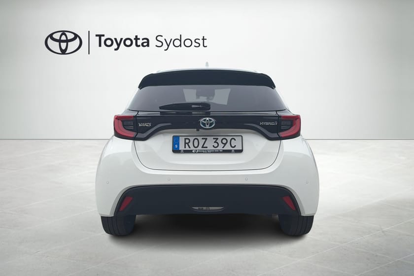 Bild 5 av Toyota Yaris Hybrid 1,5 Active Plus  P-sensorer 115 hk