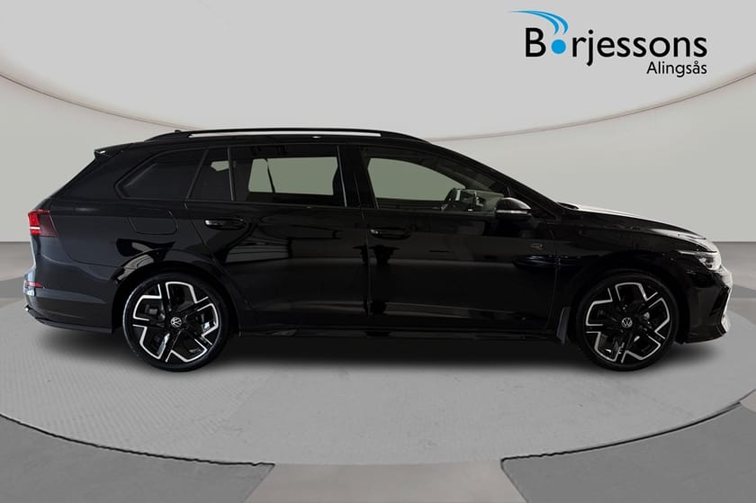Bild 2 av Volkswagen Golf Sportscombi R-Line Edition 150hk *SNABB LEVERANS*
