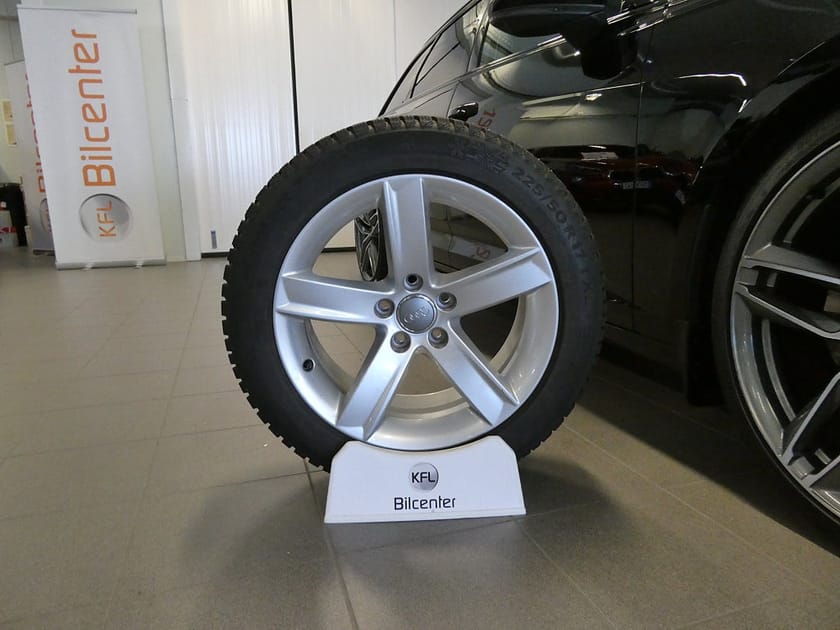 Bild 2 av Audi A6 Avant 40 TDI quattro 2.0 S-line Aut-Drag-Kam-Värmare-SoV