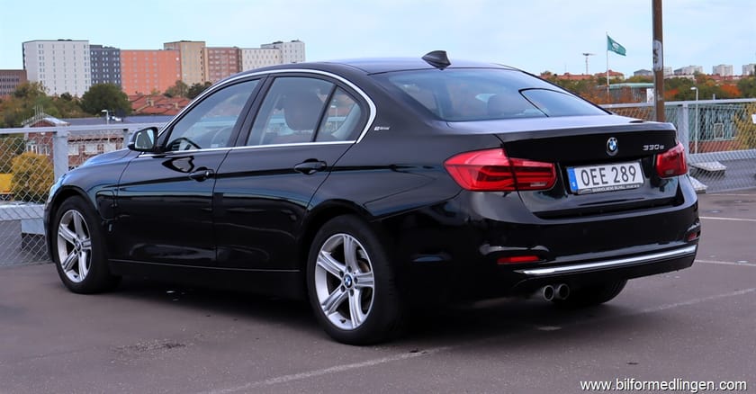 Bild 4 av BMW 330e Sedan 330 252hk Luxury Line Skinn Navi