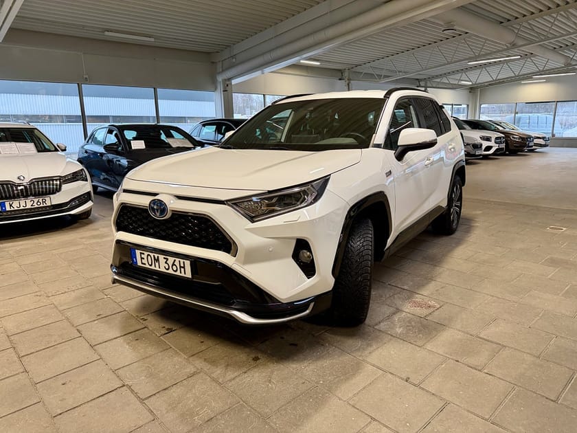 Bild 5 av Toyota RAV4 Laddhybrid Plug-in Hybrid E-CVT X-Edition Eu6 Drag Backkamera Moms