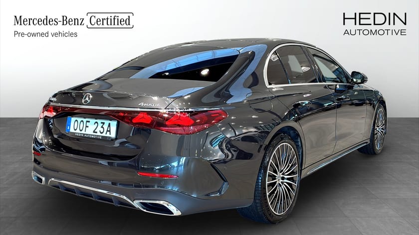 Bild 5 av Mercedes-Benz E 400 e 4MATIC 400e AMG LINE Premium