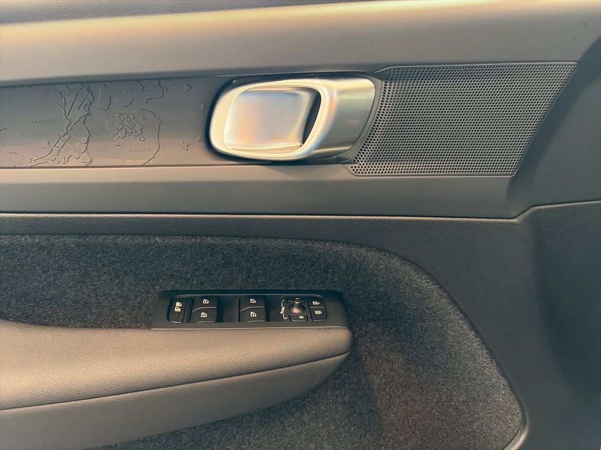 Volvo XC40 2023 - miniatyr 14