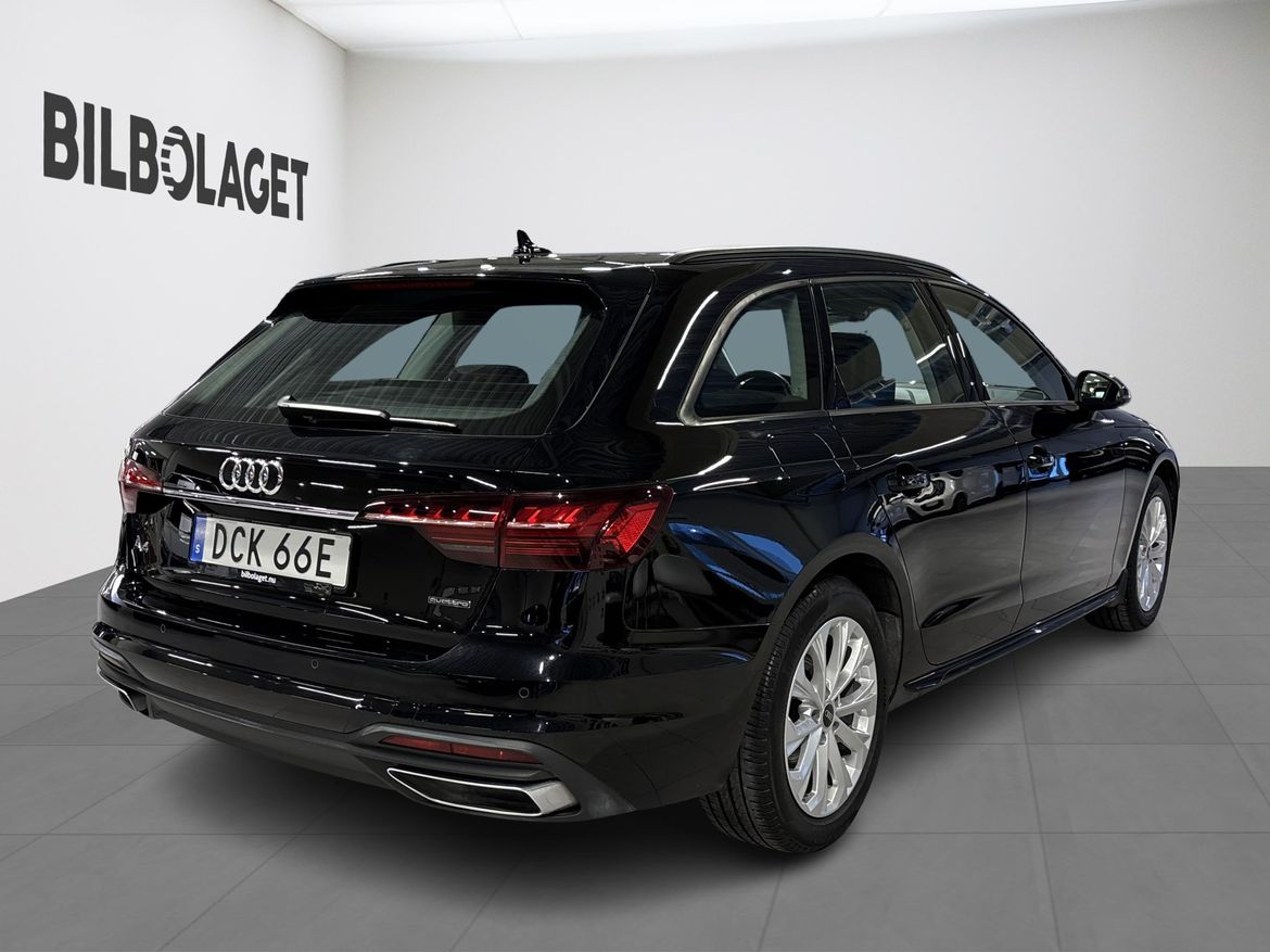 Audi A4 2022 - miniatyr 4