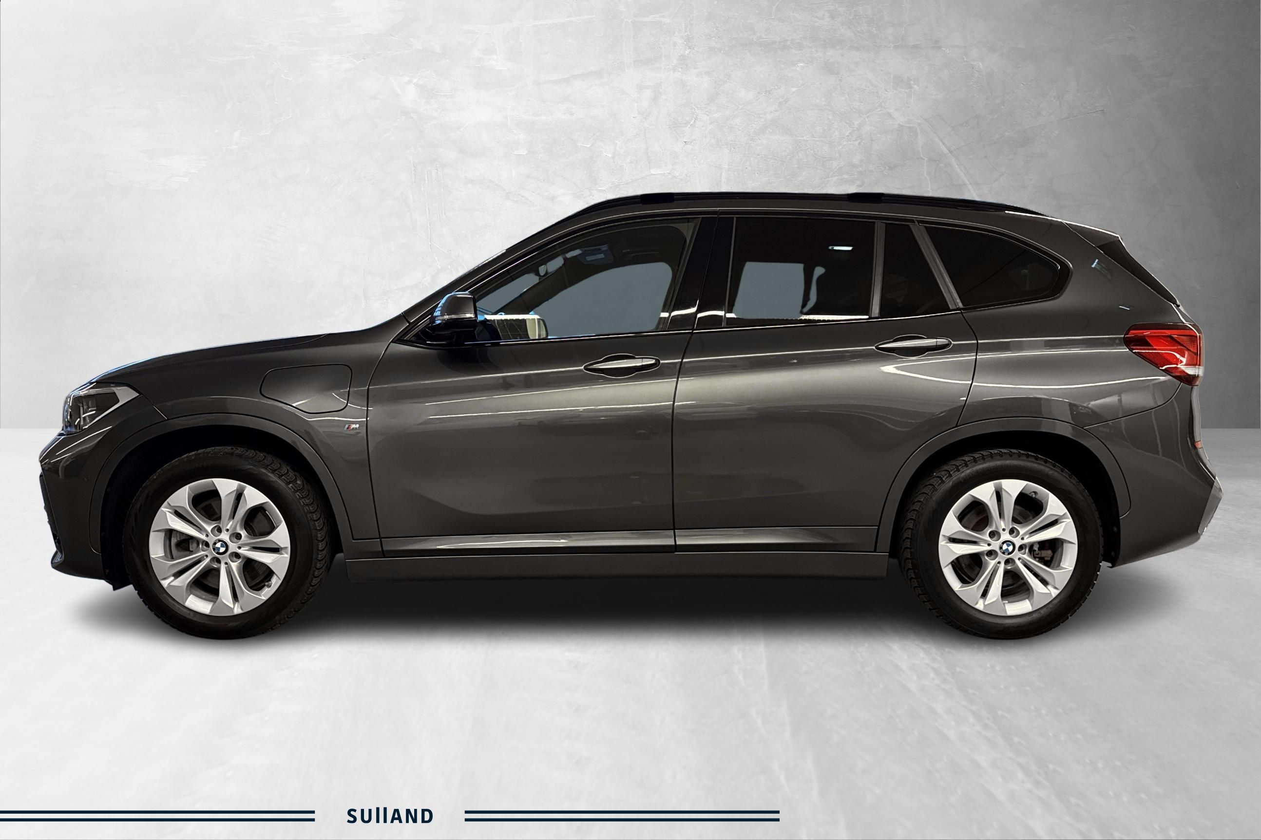 Thumnail bilde 1 av BMW X1 xDrive25e