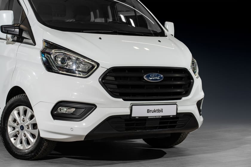 Bilde 2 av Ford Transit Custom 340 2,0TDI 130HK L2,h-feste,forvarmer,Cruise,