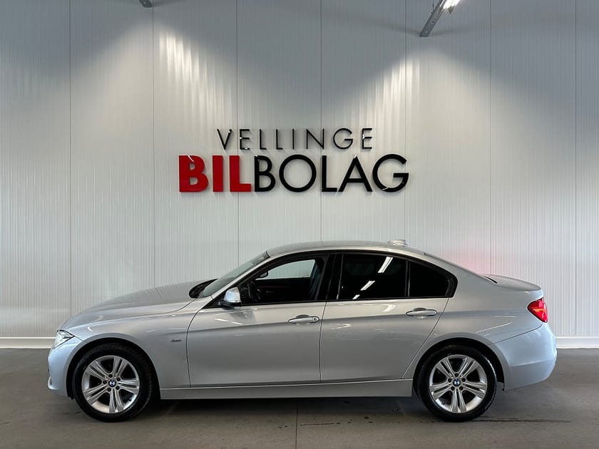 Bild 1 av BMW 320d xDrive Sedan 320 Sport line Drag | Navi | HiFi | Skinn