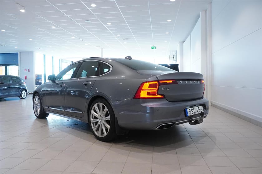 Bild 4 av Volvo S90 T8 AWD Inscription Pro B W Taklucka 360° HUD Drag