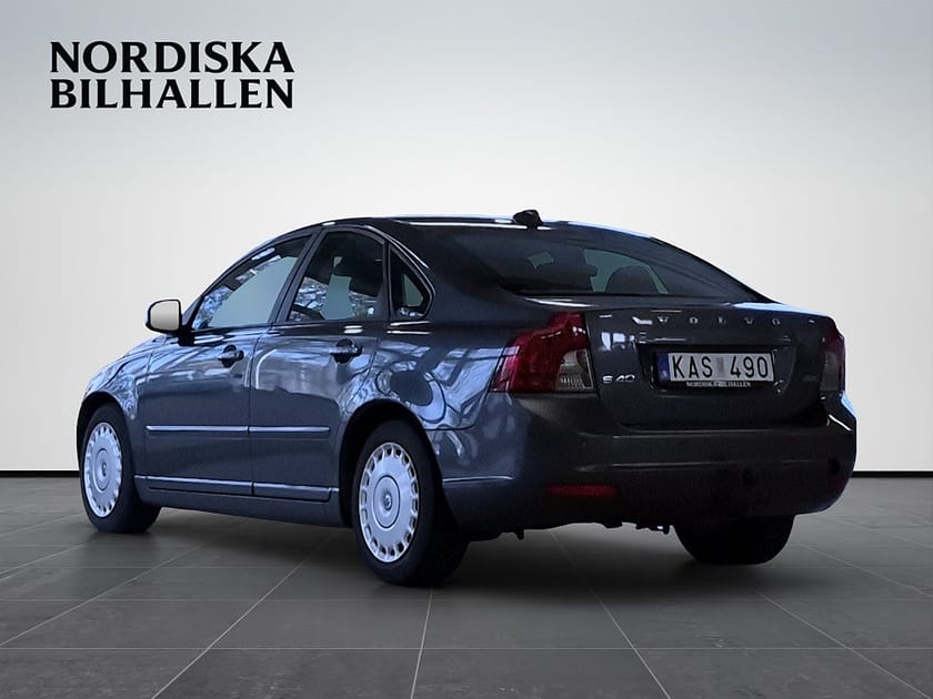 Bild 5 av Volvo S40 2.0 D Powershift Momentum Dragkrok Värmare P-sensor