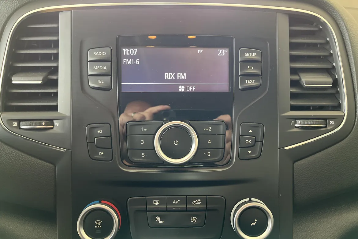 picture of a car