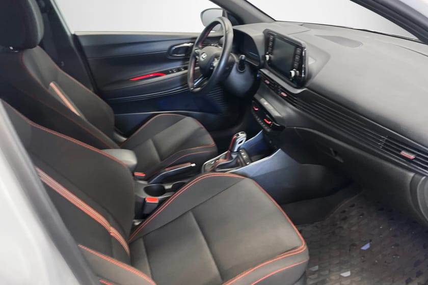 Bild 5 av Hyundai i20 1.0 T-GDI DCT N-Line 120hk B-Kamera Carplay BLIS