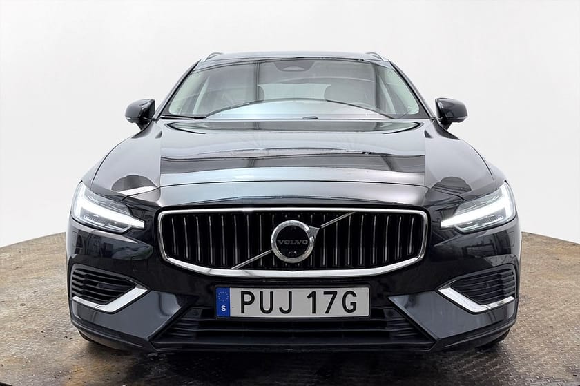 Bild 3 av Volvo V60 Recharge T6 AWD Core BLIS Navi 360° Värmare MOMS 350hk