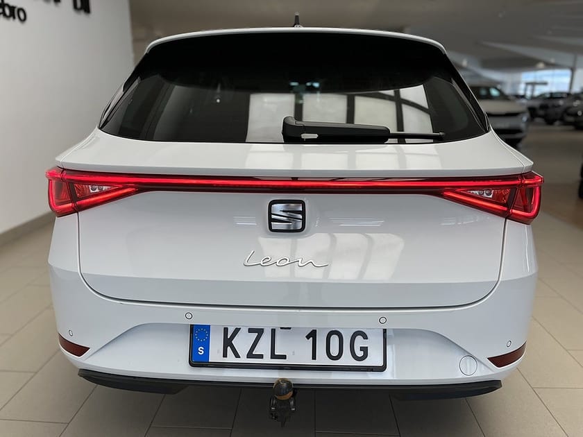 Bild 4 av SEAT Leon Sportstourer 1.5 eTSI 150HK|Drag|P-värm|B-kamera