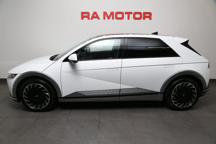 Bild 3 av Hyundai Ioniq 5 AWD 77,4kWh Advanced 20" Alu Soltak / Panorama Leasbar