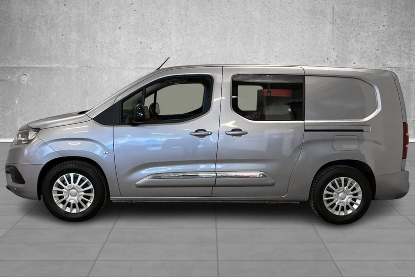 Bilde 2 av Toyota ProAce City Electric Comfort L2 Lang 50 kWt 2 skyved. sideh. bakd.