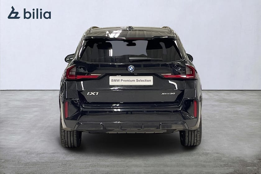 Bild 4 av BMW iX1 xDrive30 xDrive 30 M-Sport | Head-Up | Komfortöp. | Backkamera