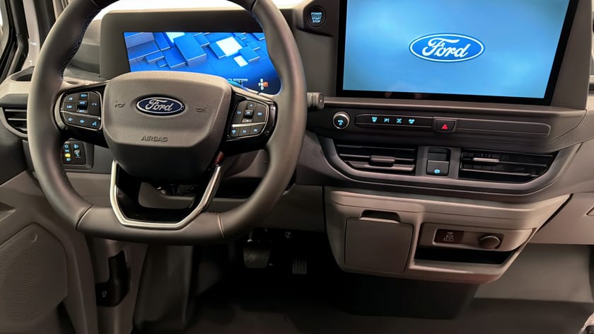 Bild 4 av Ford Transit Custom 320 Plug-in Hybrid Plug-in|L2|233hk|Låg skatt|